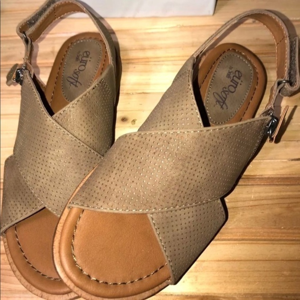 Eurosoft Womens Taupe Darla Sandal 6